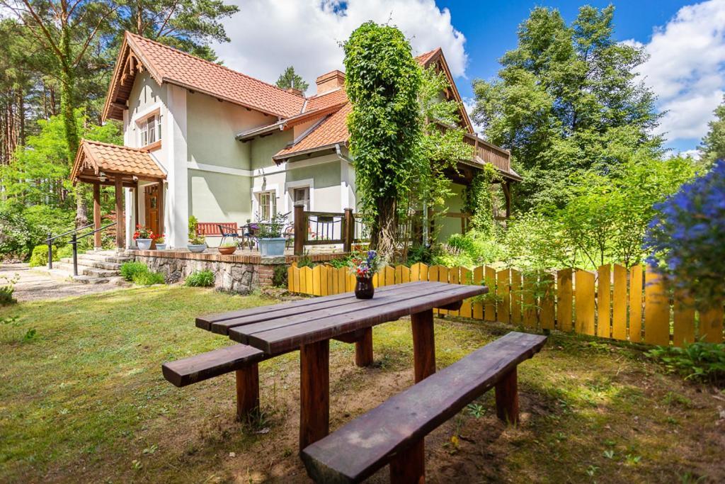 Mazurska Lesniczowka Nowy Zyzdroj Bed & Breakfast Exterior photo